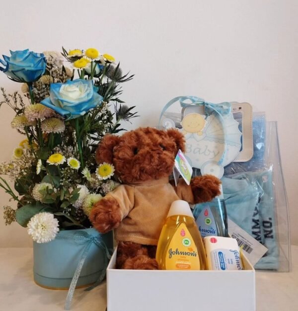 Baby boy flower gift pack with roses, snapdragons, chrysanthemums, and baby’s breath – MuscatFnC