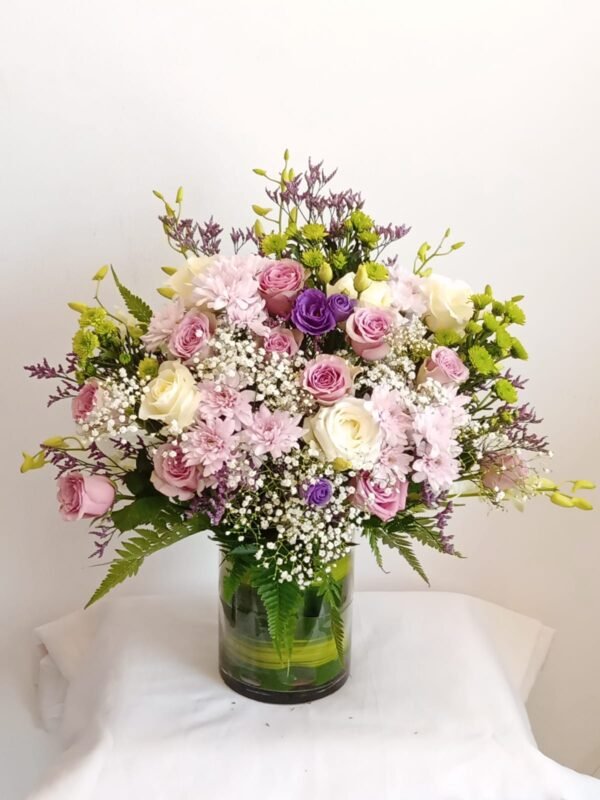Large floral vase arrangement – handcrafted by MuscatFnC in Muscat