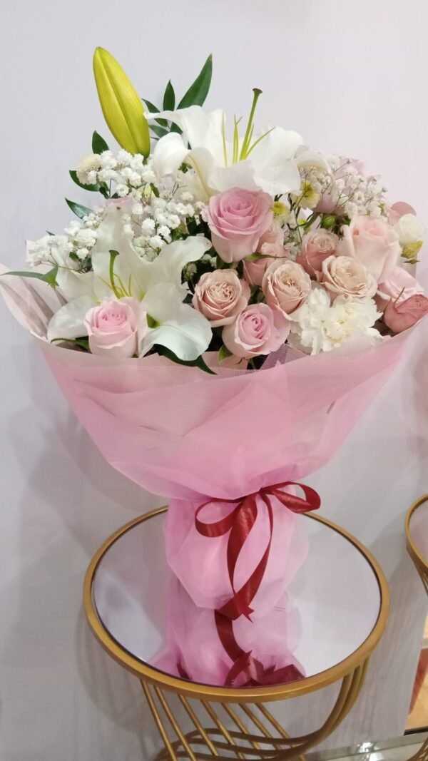 Hand tied bouquet 14